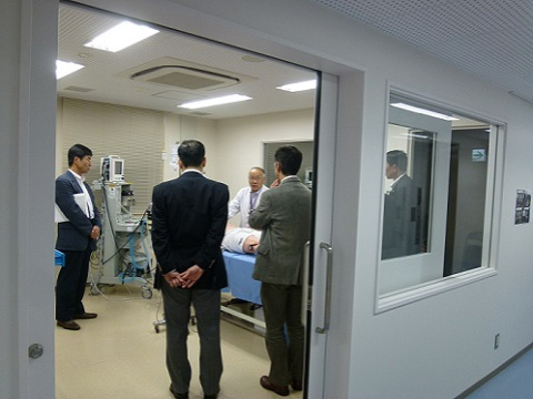 「艮陵会館スキルスラボ」および「総合地域医療研修センター」の開所式